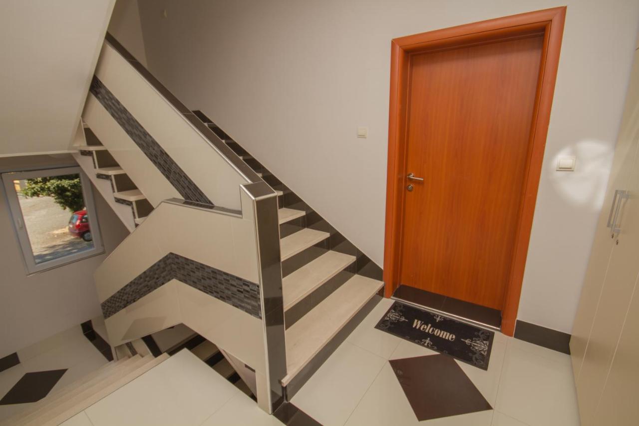 Apartmani Milena Herceg Novi Ngoại thất bức ảnh